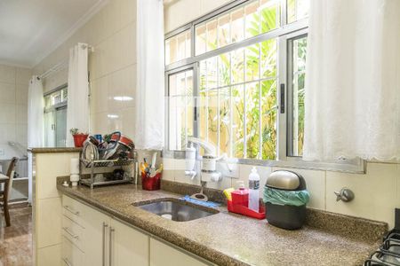 Casa à venda com 100m², 3 quartos e 2 vagasCozinha