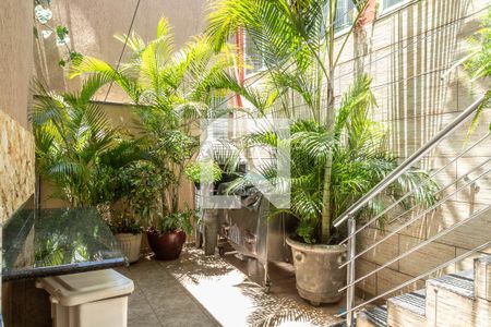 Casa à venda com 100m², 3 quartos e 2 vagasQuintal