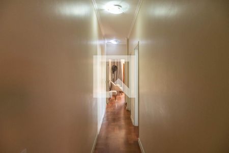 Casa à venda com 100m², 3 quartos e 2 vagasCorredor