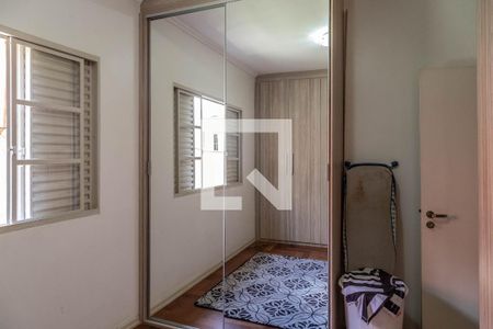 Casa à venda com 100m², 3 quartos e 2 vagasQuarto 3