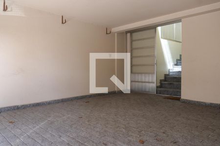 Casa à venda com 275m², 3 quartos e 2 vagasGaragem
