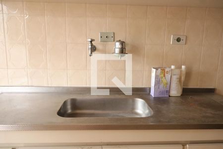 Casa à venda com 275m², 3 quartos e 2 vagascozinha