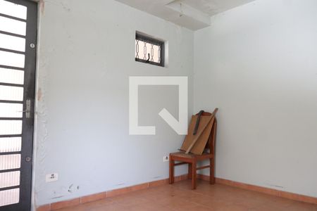 Casa à venda com 275m², 3 quartos e 2 vagasporão