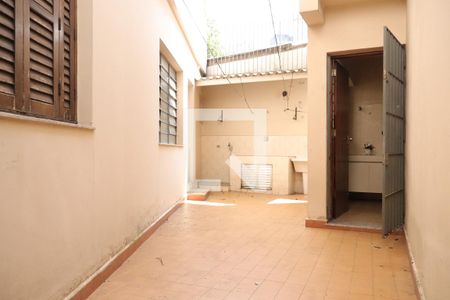 Casa à venda com 275m², 3 quartos e 2 vagasÁrea externa