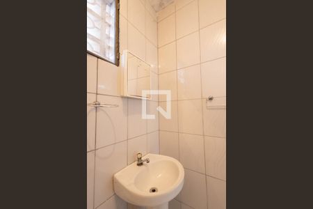 Banheiro Social de casa para alugar com 1 quarto, 66m² em Vila Esperança, São Paulo