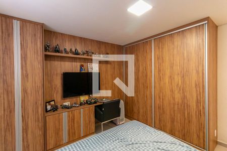 Apartamento à venda com 131m², 3 quartos e 2 vagas Apartamento à venda com 131m², 3 quartos e 2 vagasQuarto Suíte