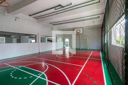 Apartamento para alugar com 133m², 3 quartos e 2 vagas Apartamento para alugar com 133m², 3 quartos e 2 vagasÁrea comum - quadra