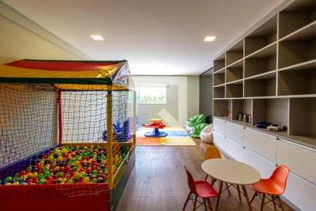 Apartamento para alugar com 133m², 3 quartos e 2 vagas Apartamento para alugar com 133m², 3 quartos e 2 vagasÁrea comum - brinquedoteca