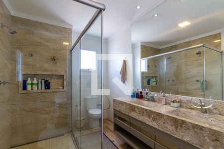 Banheiro da suíte 1 de apartamento para alugar com 3 quartos, 133m² em Vila Tupi, Praia Grande