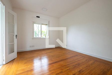 Casa à venda com 439m², 3 quartos e 5 vagas Casa à venda com 439m², 3 quartos e 5 vagasQuarto 2