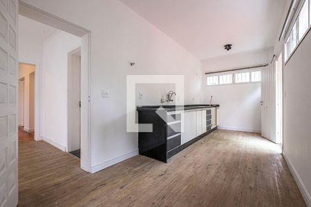 Casa à venda com 439m², 3 quartos e 5 vagas Casa à venda com 439m², 3 quartos e 5 vagasCozinha