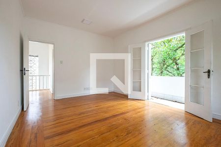 Casa à venda com 439m², 3 quartos e 5 vagas Casa à venda com 439m², 3 quartos e 5 vagasQuarto 2