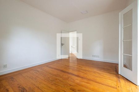 Casa à venda com 439m², 3 quartos e 5 vagas Casa à venda com 439m², 3 quartos e 5 vagasQuarto 2