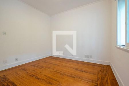 Casa à venda com 439m², 3 quartos e 5 vagas Casa à venda com 439m², 3 quartos e 5 vagasQuarto 3