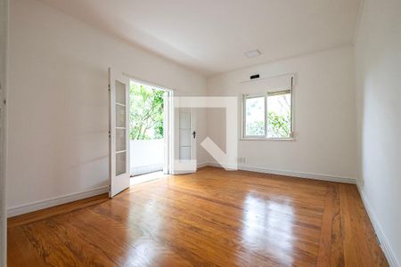 Casa à venda com 439m², 3 quartos e 5 vagas Casa à venda com 439m², 3 quartos e 5 vagasQuarto 2