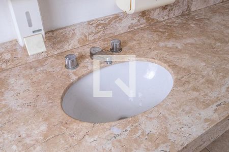 Casa à venda com 439m², 3 quartos e 5 vagas Casa à venda com 439m², 3 quartos e 5 vagasBanheiro