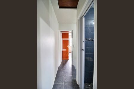 Corredor de casa à venda com 2 quartos, 110m² em Jardim das Maravilhas, Santo André
