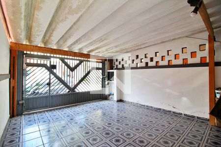 Garagem de casa à venda com 2 quartos, 110m² em Jardim das Maravilhas, Santo André