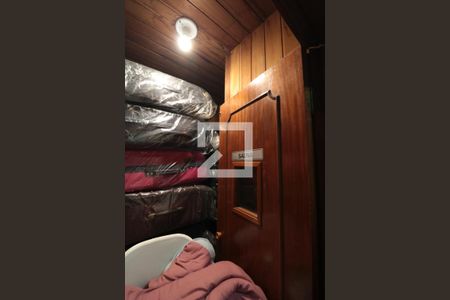 Casa à venda com 230m², 3 quartos e 5 vagasSauna