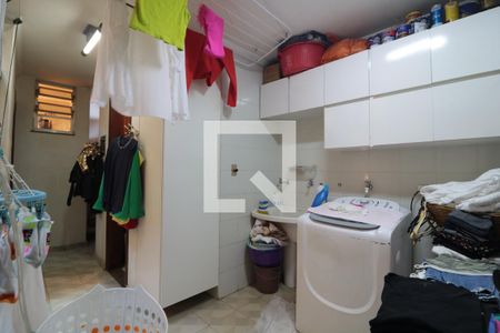 Casa à venda com 230m², 3 quartos e 5 vagasÁrea de Serviço -dispensa