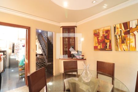 Casa à venda com 230m², 3 quartos e 5 vagasCopa 