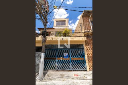 Casa à venda com 180m², 3 quartos e 2 vagasFachada