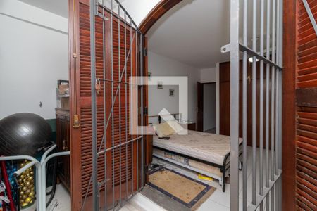 Casa à venda com 180m², 3 quartos e 2 vagasCloset da Suíte
