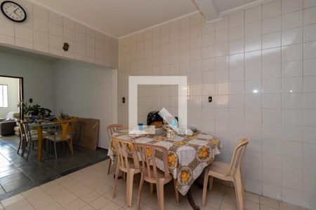 Casa à venda com 180m², 3 quartos e 2 vagasCozinha