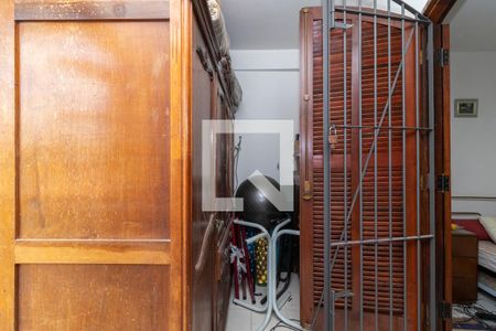 Casa à venda com 180m², 3 quartos e 2 vagasCloset da Suíte