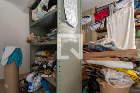 Casa à venda com 180m², 3 quartos e 2 vagasÁrea de Serviço