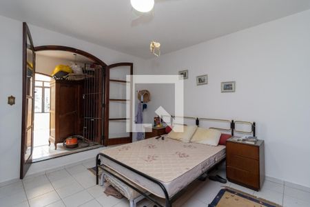 Casa à venda com 180m², 3 quartos e 2 vagasSuíte