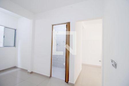 Suíte  de casa para alugar com 1 quarto, 45m² em Parque Pinheiros, Taboão da Serra