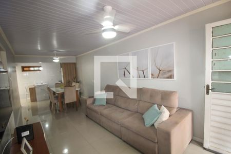 Sala de casa de condomínio à venda com 2 quartos, 72m² em Mato Grande, Canoas