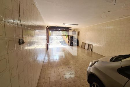 Casa à venda com 300m², 3 quartos e 6 vagasGaragem