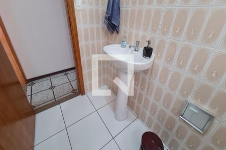 Casa à venda com 300m², 3 quartos e 6 vagasBanheiro 1