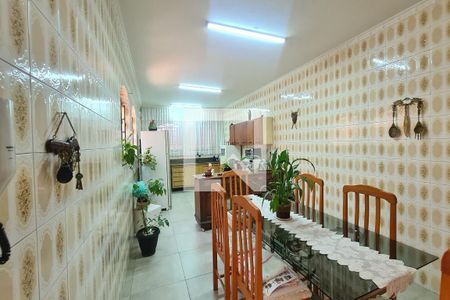 Casa à venda com 300m², 3 quartos e 6 vagasCozinha