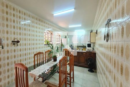 Casa à venda com 300m², 3 quartos e 6 vagasCozinha