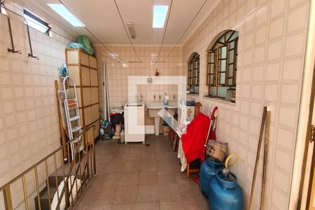 Casa à venda com 300m², 3 quartos e 6 vagasÁrea de Serviço