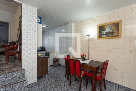 Casa à venda com 200m², 3 quartos e 4 vagasCopa