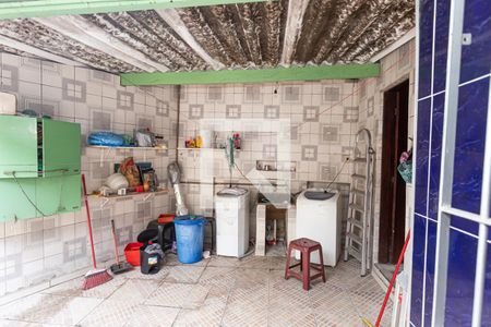 Casa à venda com 200m², 3 quartos e 4 vagasÁrea de serviço e quintal