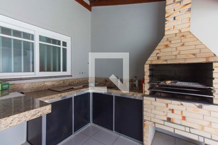 Casa à venda com 106m², 2 quartos e 2 vagas Casa à venda com 106m², 2 quartos e 2 vagasChurrasqueira