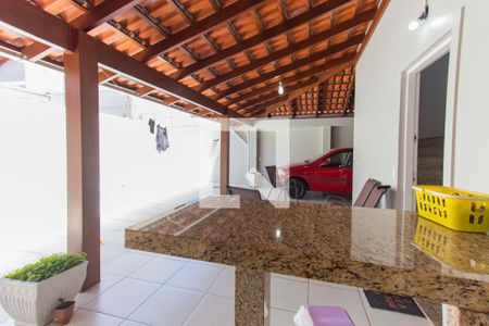 Casa à venda com 106m², 2 quartos e 2 vagas Casa à venda com 106m², 2 quartos e 2 vagasChurrasqueira