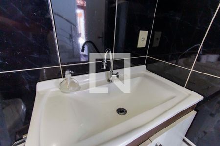 Casa à venda com 106m², 2 quartos e 2 vagas Casa à venda com 106m², 2 quartos e 2 vagasBanheiro 1