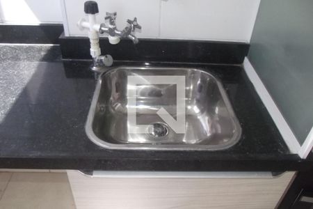 Cozinha de apartamento à venda com 2 quartos, 47m² em Sampaio, Rio de Janeiro