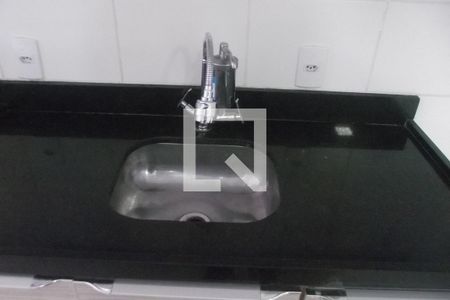 Cozinha de apartamento à venda com 2 quartos, 47m² em Sampaio, Rio de Janeiro