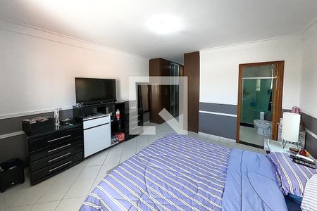 Casa à venda com 390m², 6 quartos e 4 vagas Casa à venda com 390m², 6 quartos e 4 vagassuite 4