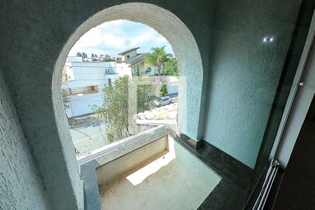 Casa à venda com 390m², 6 quartos e 4 vagas Casa à venda com 390m², 6 quartos e 4 vagasvista pavimento 3