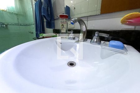 Casa à venda com 390m², 6 quartos e 4 vagas Casa à venda com 390m², 6 quartos e 4 vagasbanheiro suite 1 detalhe