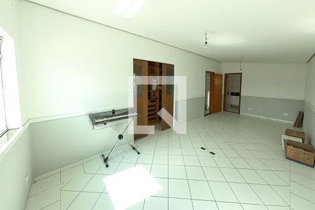 Casa à venda com 390m², 6 quartos e 4 vagas Casa à venda com 390m², 6 quartos e 4 vagassala pavimento 3