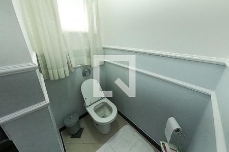 banheiro social de casa à venda com 6 quartos, 390m² em Jardim São Caetano, São Caetano do Sul
